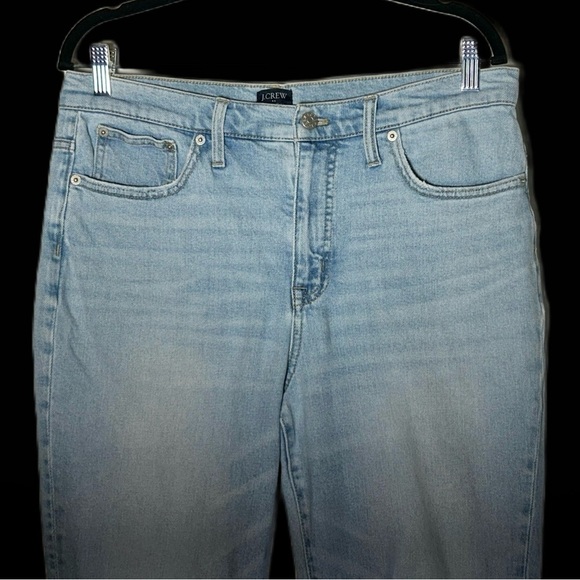 J. Crew Factory Essential Straight Jean in Light Wash with Blown-Out Knees, 31 - Picture 5 of 12